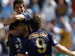 Emilio Orrantía (centro) celebra con Francisco Palencia y Dante López (9) el gol de la victoria. EL UNIVERSAL  /