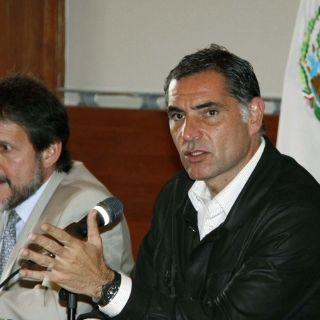 Revelan en Oaxaca bonos millonarios de fin de sexenio