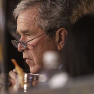 Buscan a Bush por tortura