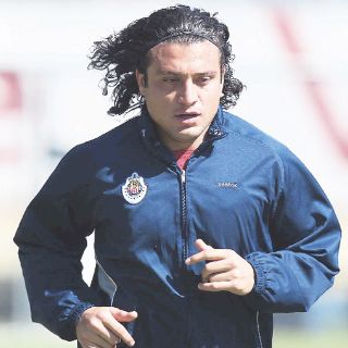 Héctor Reynoso ve a Chivas fortalecido