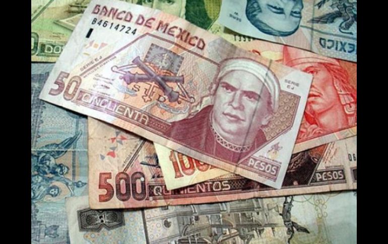 Las acciones de América Móvil cerraron estables el martes en la bolsa mexicana a un precio de 34.54 pesos por papel. ARCHIVO  /