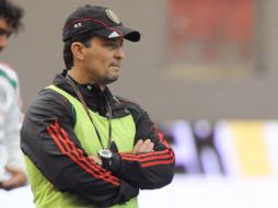 ''Chepo'' de la Torre, durante el entrenamiento del Tricolor en el Georgia Dome. AFP  /