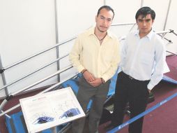 Egresados de mecatrónica del campus Guadalajara fueron los creadores del ''Sistema de escaleras y rampa variable''. ESPECIAL  /
