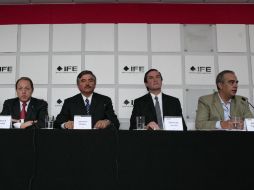 Los consejeros del IFE en rueda de prensa. EL UNIVERSAL  /