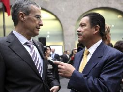 González Morfín y Carlos Navarrete dialogan sobre estrategias para atacar las finanzas del narcotráfico. EL UNIVERSAL  /