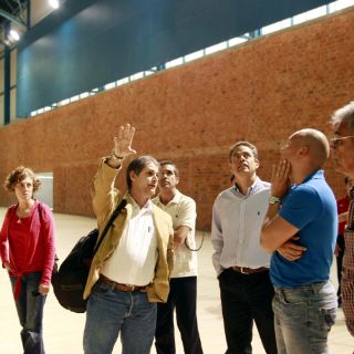 Representantes del COM realizan visita