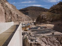 La construcción de la cortina para la Presa El Zapotillo registra un 27% de avance. ESPECIAL  /