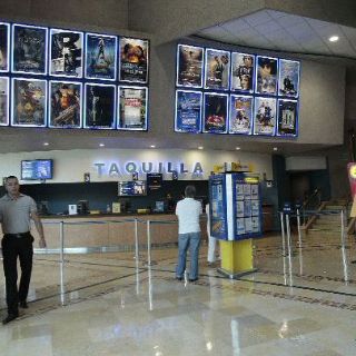 Operan alumnos del TEC salas de cine