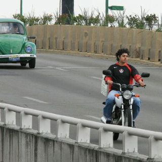Reconocen exceso en multa a motociclistas