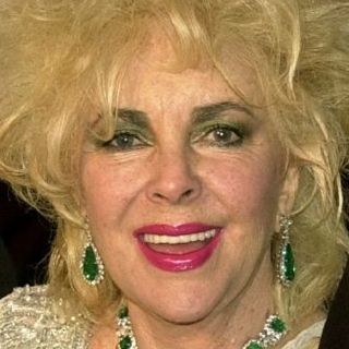 Liz Taylor fue hospitalizada por insuficiencia cardiaca