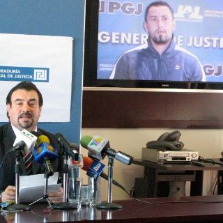 Arraigan a extranjeros acusados de clonar tarjetas bancarias