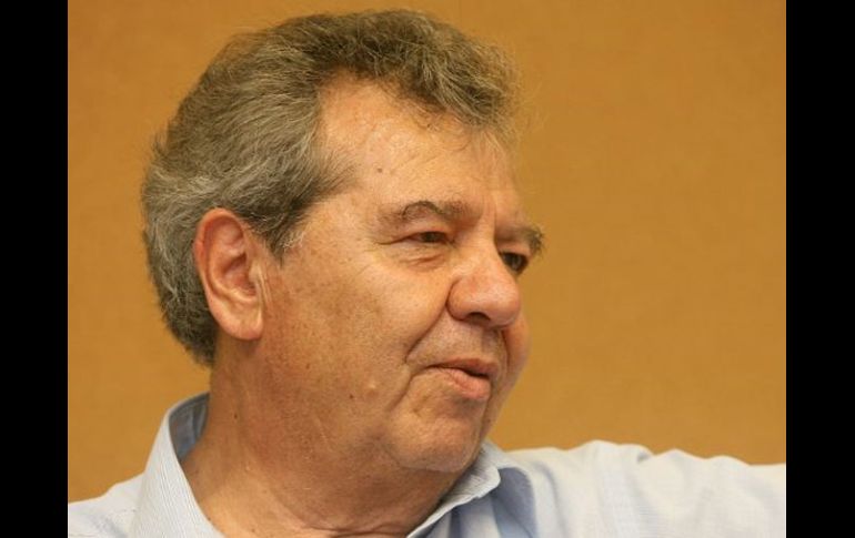 El diputado dice que la población debe reaccionar ante los agravios sufridos por el Gobierno de EU. ARCHIVO  /