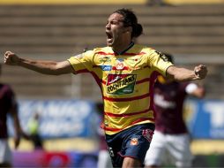 El 'Pampa' Romero hizo dos de los cuatro goles del partido a favor del conjunto michoacano. EFE  /