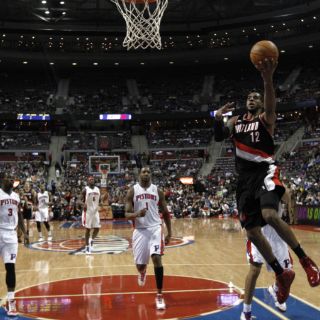 Portland vence a Pistones 105-100