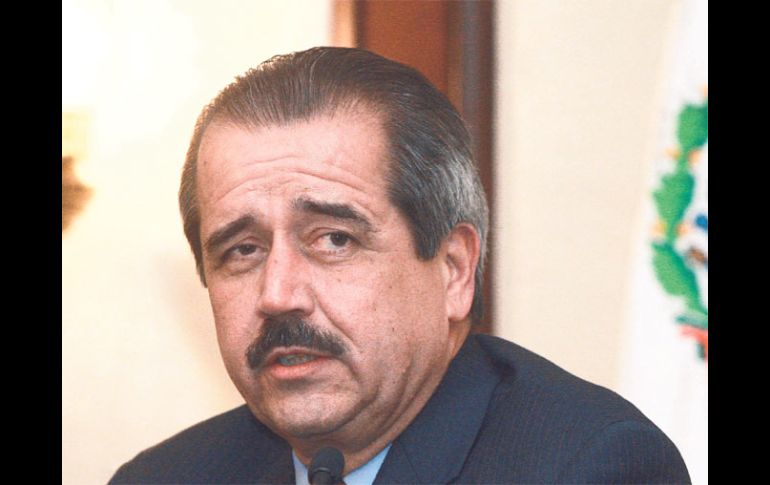 Córdova Villalobos reitera la necesidad de contar con tecnología para tratar los distintos padecimientos de la sociedad. NTX  /