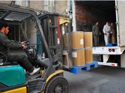 En los laboratorios se econtraron tambos con probables precursores químicos para la elaboración de droga. ARCHIVO  /