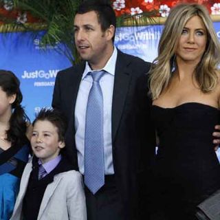 Adam Sandler se impone a Justin Bieber