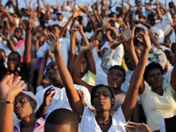 El libro apunta que pocas tragedias han sucedido en el mundo como la acontecida en el país caribeño. REUTERS  /