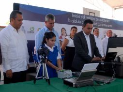 Blake Mora encabezó la puesta en marcha de la expedición de la Cédula de Identidad Ciudadana. El Universal  /