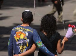 Para que una relación funcione se recomienda encontrar un punto medio entre la idealización y la realidad. NTX  /