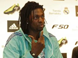 El delantero togolés Emmanuel Adebayor aseguró que estaría muy feliz si Fábregas se incorporara al Real Madrid. EFE  /