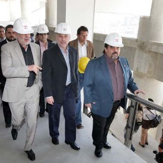 Buscará Emilio recursos para Centro Cultural Universitario