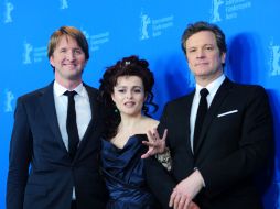 Tom Hooper, Helena Bonham Carter y Colin Firth. AFP  /