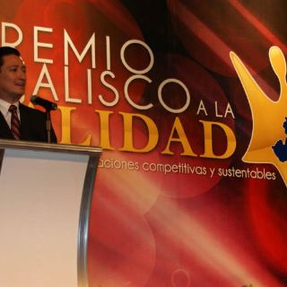 Entregan el Premio Jalisco a la Calidad