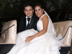 Los novios Mayra Leticia Aviña y Miguel Rendón. EL INFORMADOR  /