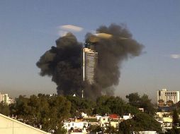 El incendio en el hotel que se construye en López Mateos y Lázaro Cárdenas provocó una muerte y 28 trabajadores lesionados. NTX  /