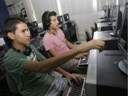 Las becas otorgadas pueden ayudar a cambiar la tendencia de deserción escolar. ARCHIVO  /