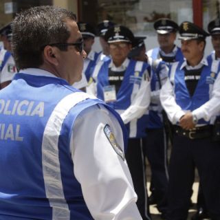 Destituyen a funcionario por compra de chalecos azules