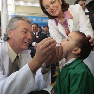 Arranca semana de vacunación; destacan dosis contra poliomielitis