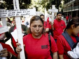 Familiares, amigos e integrantes de la organización Familia Pasta de Conchos, realizaron una pequeña peregrinación. EL UNIVERSAL  /
