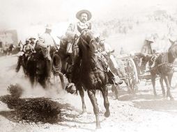 El novelista mexicano considera que es necesario actualizar la información que se tenga sobre el duranguense. ESPECIAL  /