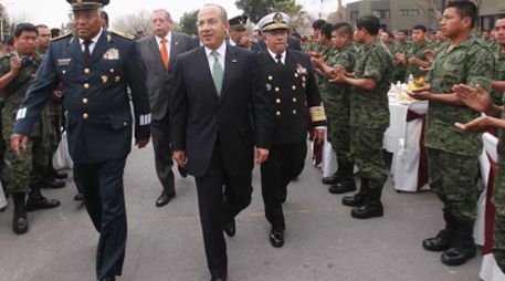 A la Ceremonia Conmemorativa del Día del Ejército en Tamaulipas asistió el Presidente Felipe Calderón. EFE  /