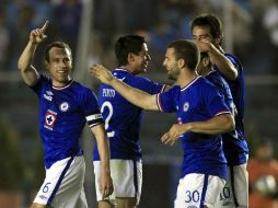 Los jugadores del Cruz Azul festejando su victoria de la jornada 7 del torneo mexicano. MEXSPORT  /