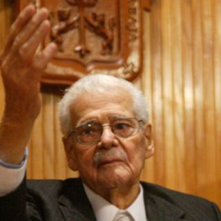 Mario Rivas Souza recibe Honoris Causa