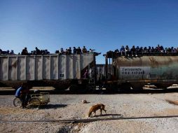 Migrantes en Chiapas en su camino hacia EU. La nueva ley describe los derechos y las obligaciones de los migrantes. ARCHIVO  /