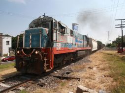 La Coparmex y 28 organismos civiles piden que se aprovechen las vías del ferrocarril para implementar un tren suburbano. A. GARCÍA  /