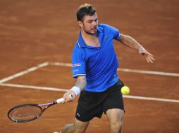 Stanislas Wawrinka tuvo que emplearse a fondo en el partido de ayer ante el español Pablo Andujar. EFE  /