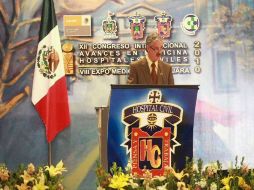 Jaime Agustín González Álvarez, director de Hospitales Civiles, en una imagen del Congreso celebrado en 2010. ARCHIVO  /