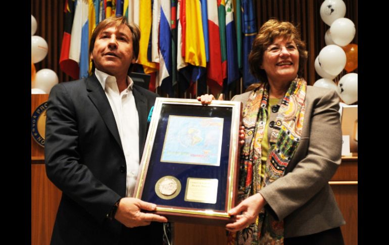 La OPS otorga la distinción de Campeón de la Salud a los personajes públicos. EFE  /