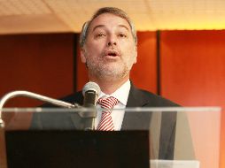 El Consejo General del Instituto Federal Electoral (IFE) perfila una sanción contra el gobernador del Estado, Emilio González. ARCHIVO  /