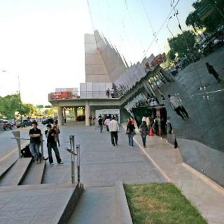 Invitan a empresarios a venderle al Gobierno