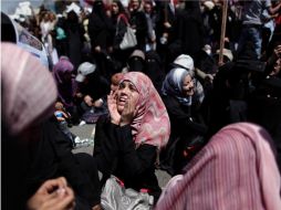 Manifestación de mujeres en Yemen para exigir renuncia de Alí Abdalá Saleh. AP  /