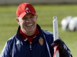 Javier Aguirre en una sesión de entrenamientos del Zaragoza. ARCHIVO  /