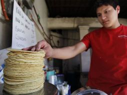 La tortilla es uno de la productos afectados por el alza de precios. EL UNIVERSAL  /
