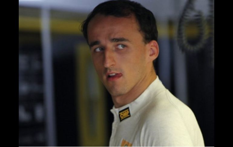 El piloto polaco Robert Kubica comenzará con su trabajo de recuperación del grave accidente que sufrió en Italia. ARCHIVO  /