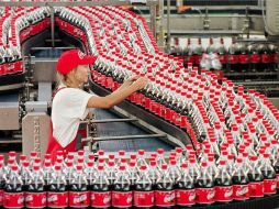 Los ingresos totales de FEMSA crecieron un 3.8 por ciento en el trimestre a 45.664 millones de pesos. ARCHIVO  /